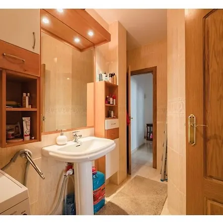 Charming Flat At Historic Centre & Short Walk To Αλικάντε