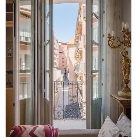 Charming Flat At Historic Centre & Short Walk To * Αλικάντε