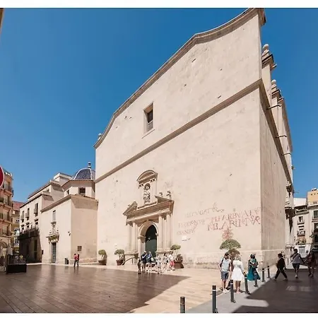 Διαμέρισμα Charming Flat At Historic Centre & Short Walk To *