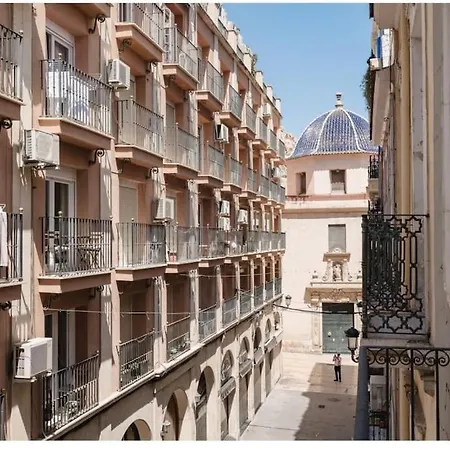 Charming Flat At Historic Centre & Short Walk To * Αλικάντε