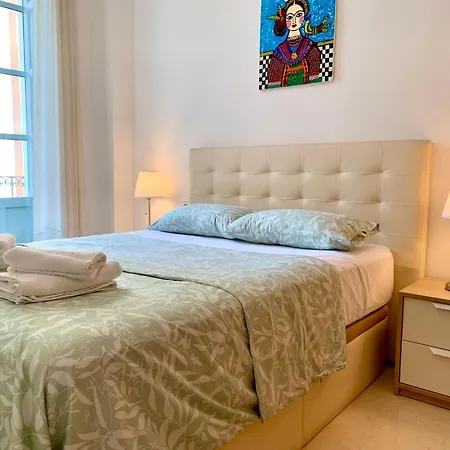 Charming Flat At Historic Centre & Short Walk To Αλικάντε