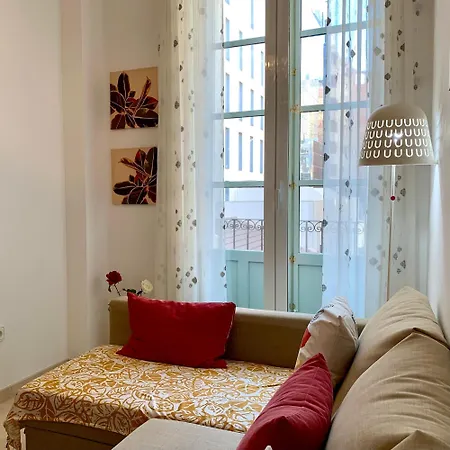 Charming Flat At Historic Centre & Short Walk To Διαμέρισμα