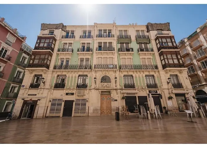 Charming Flat At Historic Centre & Short Walk To Alicante
